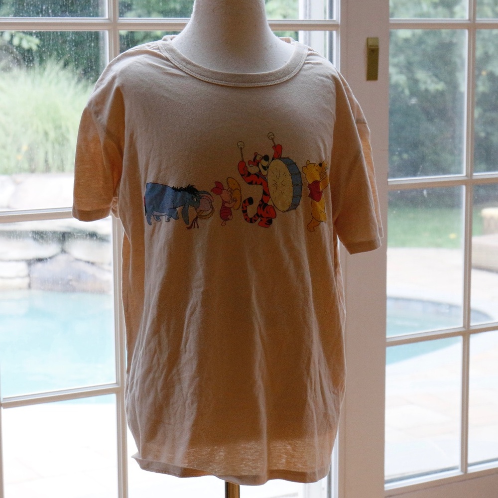 Disney Winnie the Pooh Women's Tan T-shirt size Large